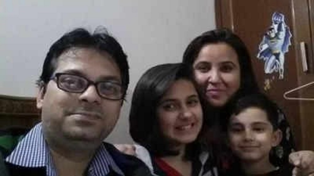 Suhani Bhatnagar Family